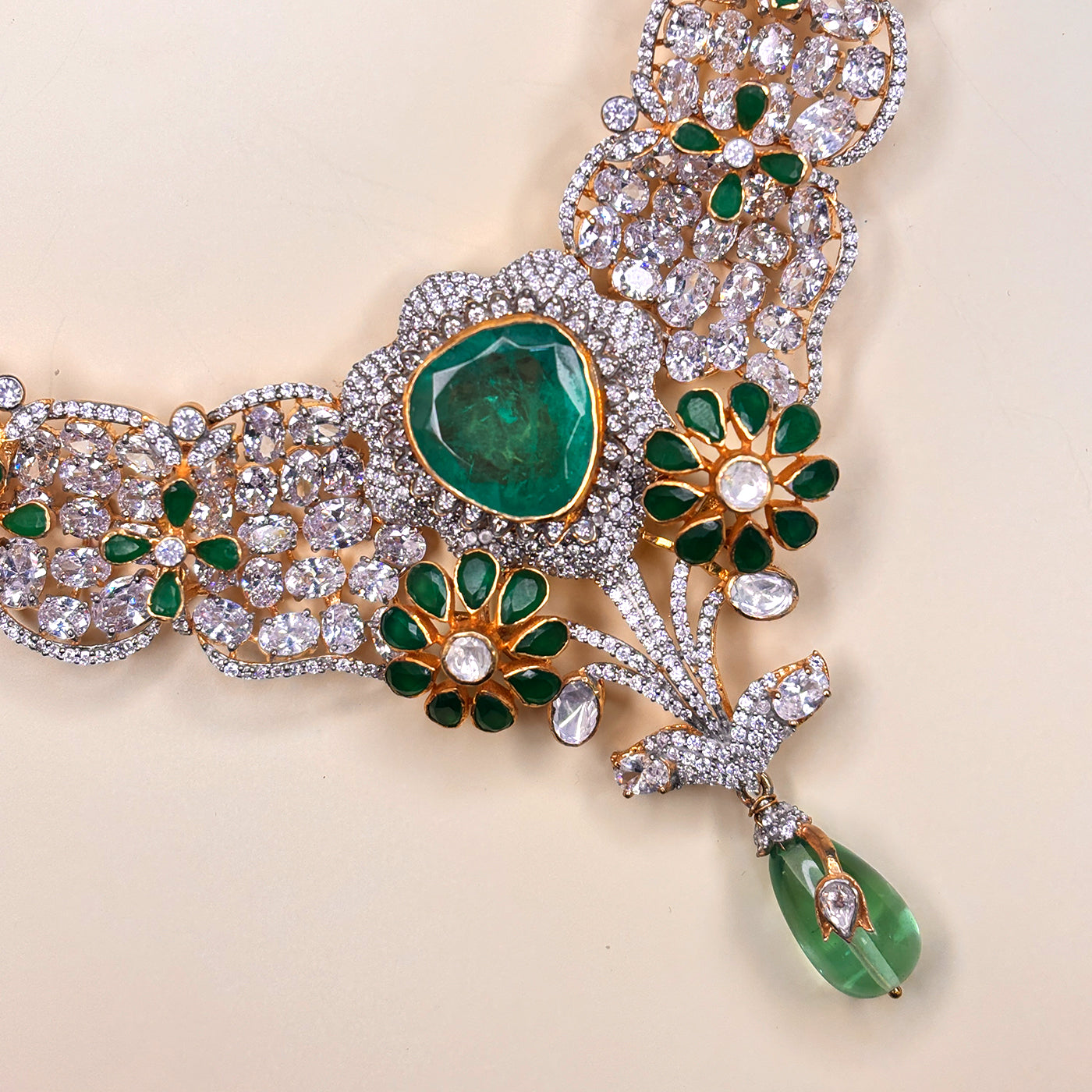 EMERALD FLORA NECKLACE SET