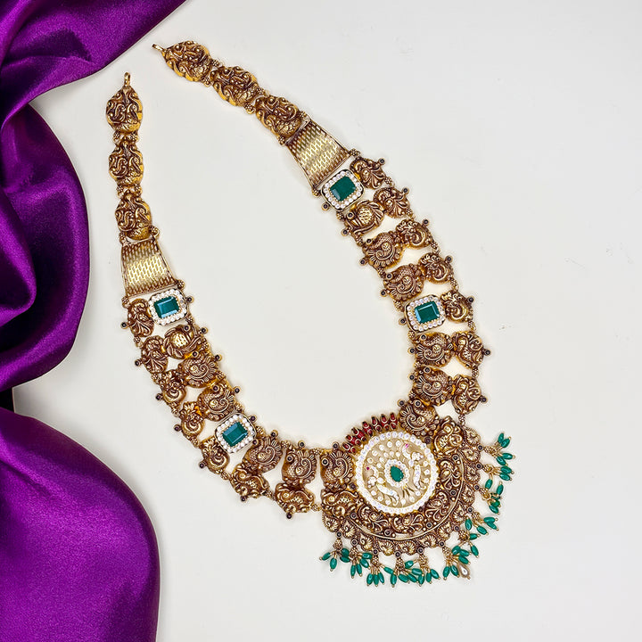 THE DYNASTY CREST SET