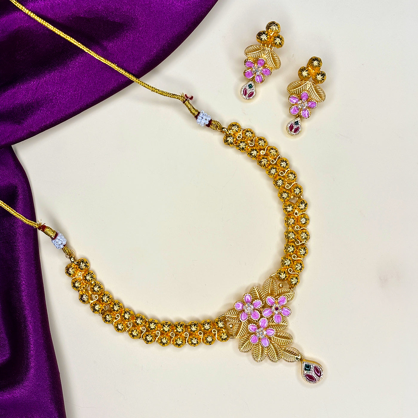 GOLDEN FLORA ENSEMBLE NECKLACE SET
