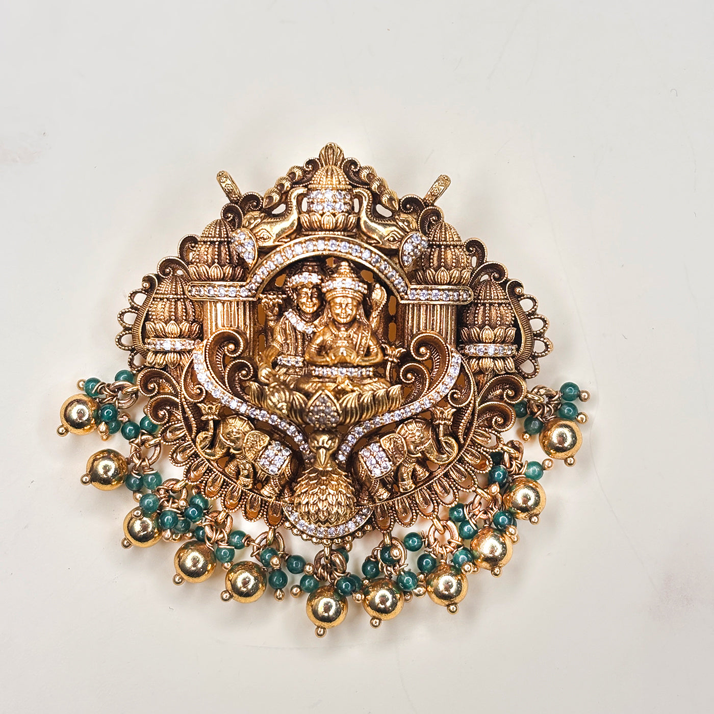 DIVINE SOVEREIGN PENDANT SET