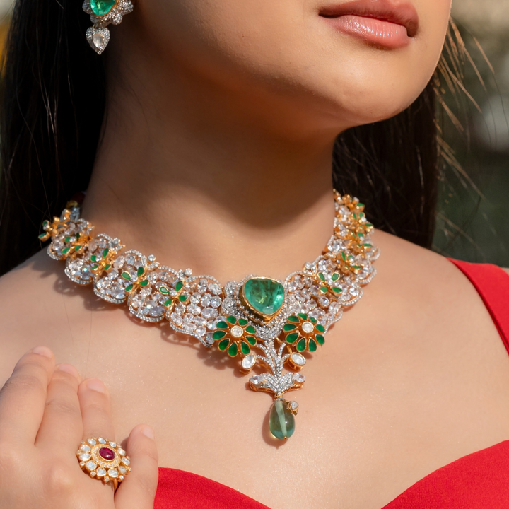 EMERALD FLORA NECKLACE SET