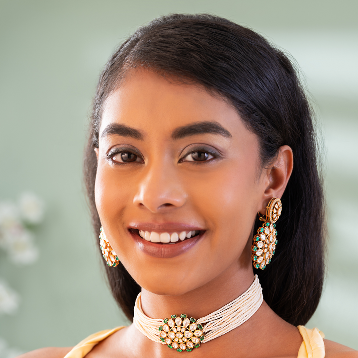 Verdant Glow Pearl Choker Necklace & Earring Set