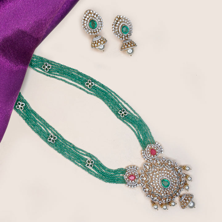 Floral Strand Medallion Set