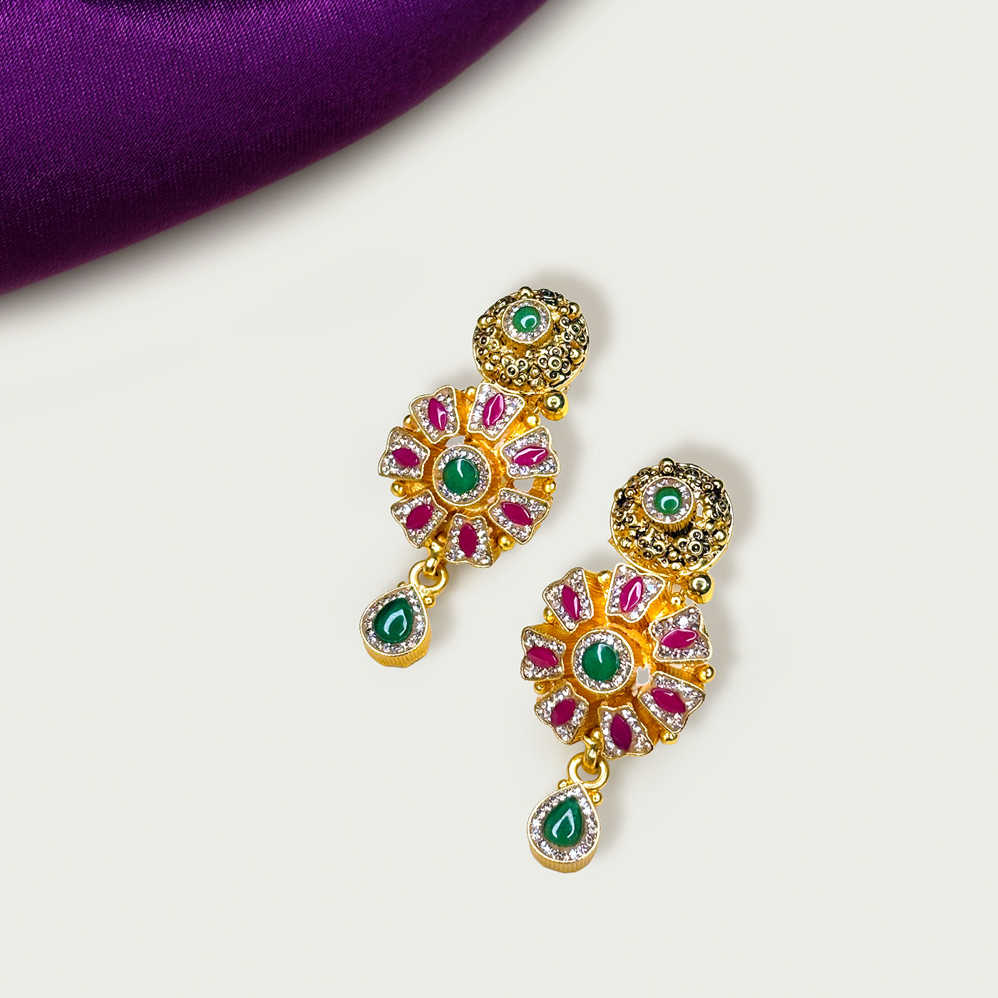 AADHYA FLORAL MEDALLION