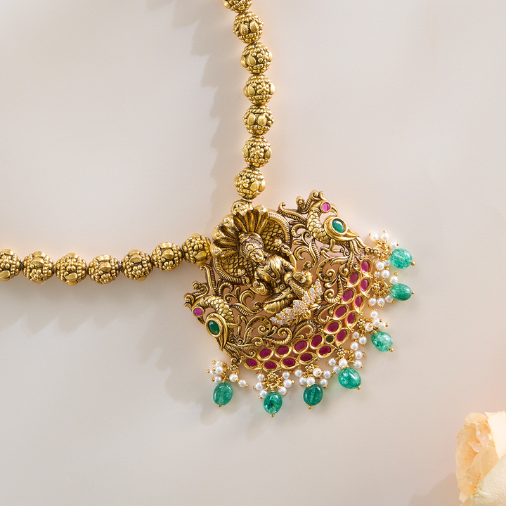 Regal Antique Long Necklace Set
