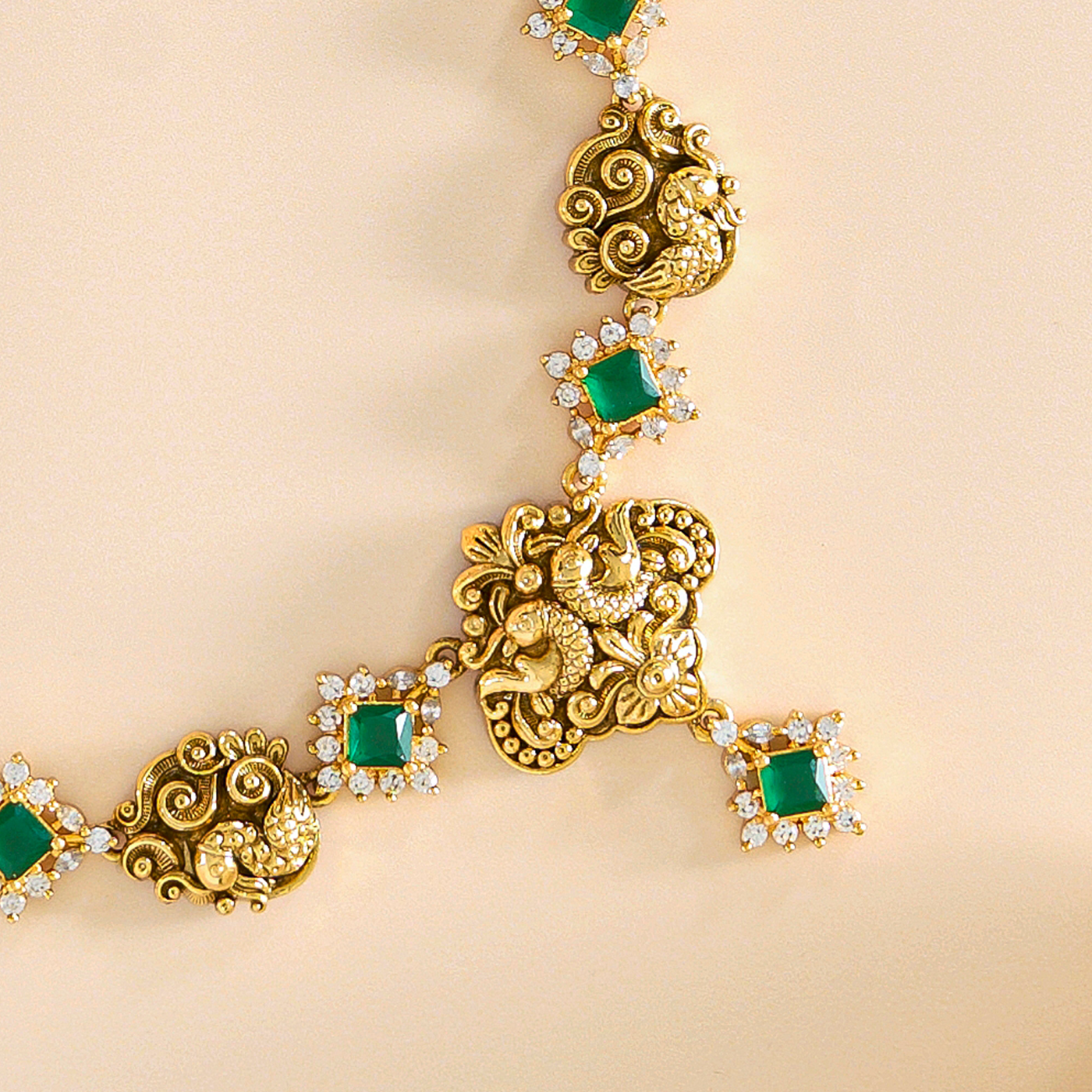 Verdant Heritage Nakas Necklace Set