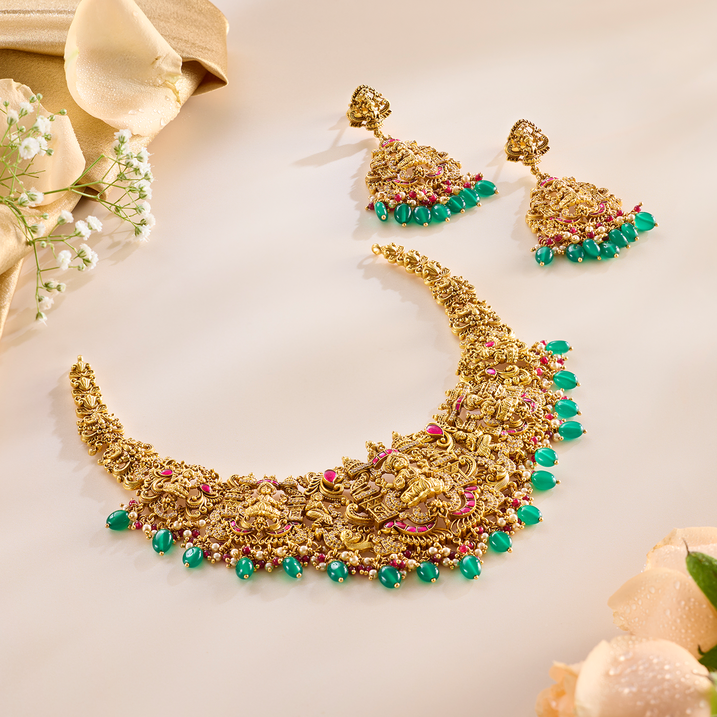 Majestic Heritage Nagas Necklace Set