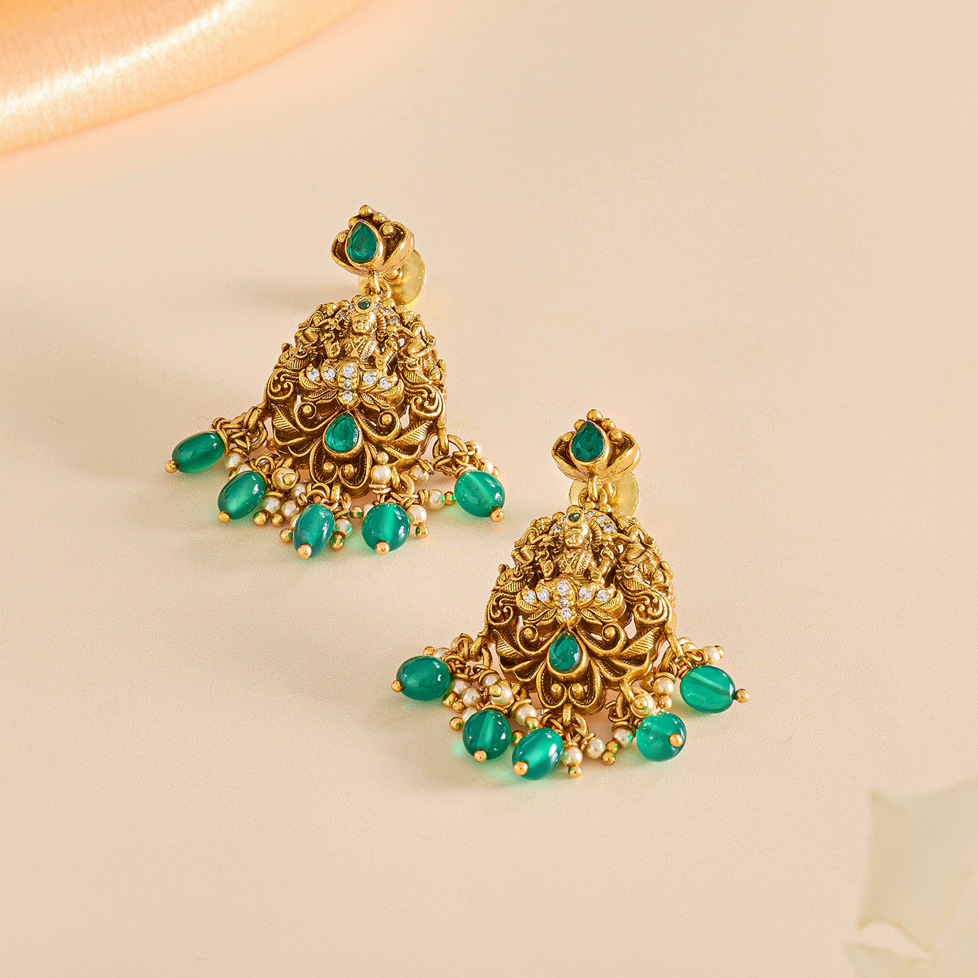 Royal Temple Jewellery Pendant Set