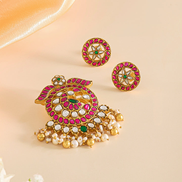 Pink Stone kundan Pendant Set with Green and White Accents