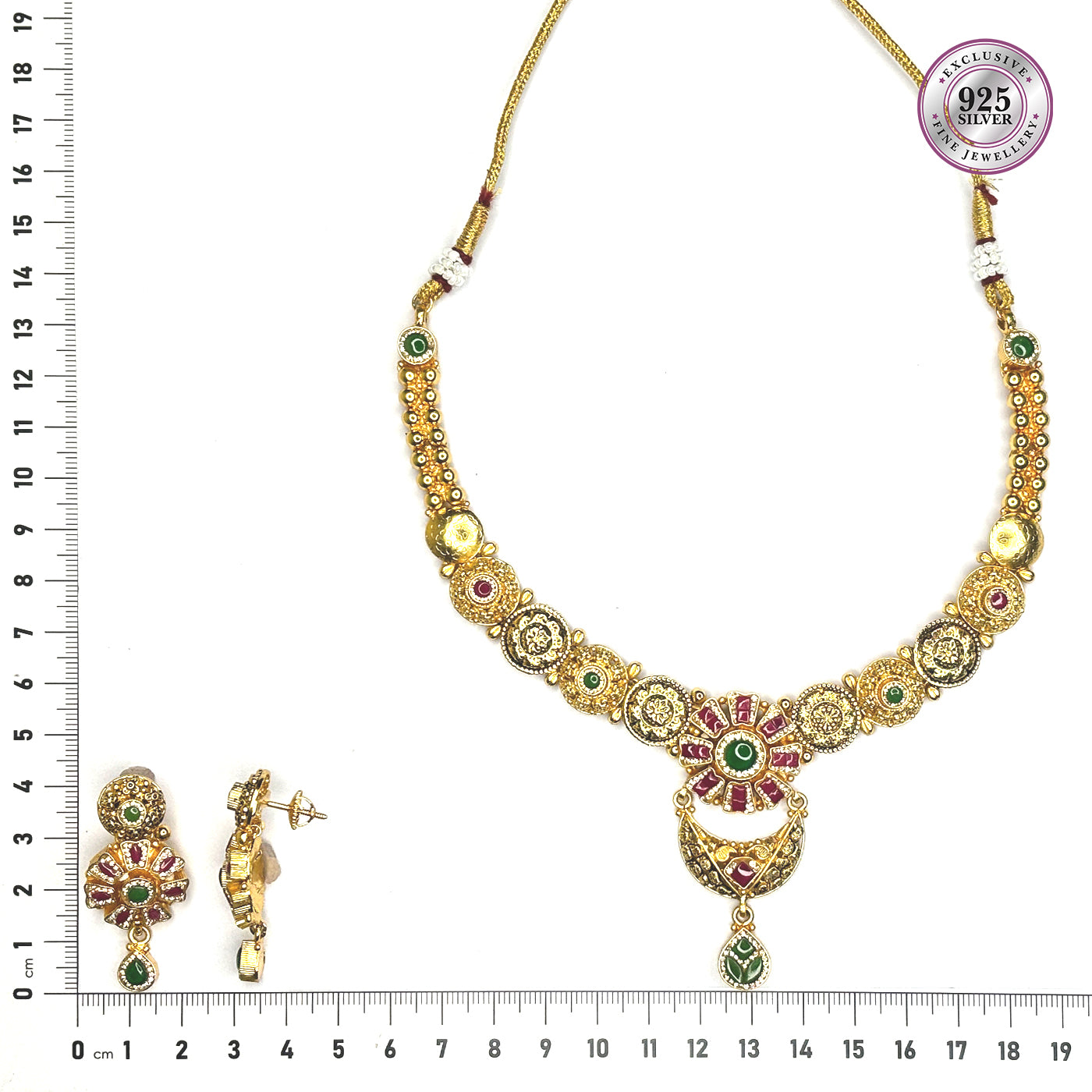 AADHYA FLORAL MEDALLION