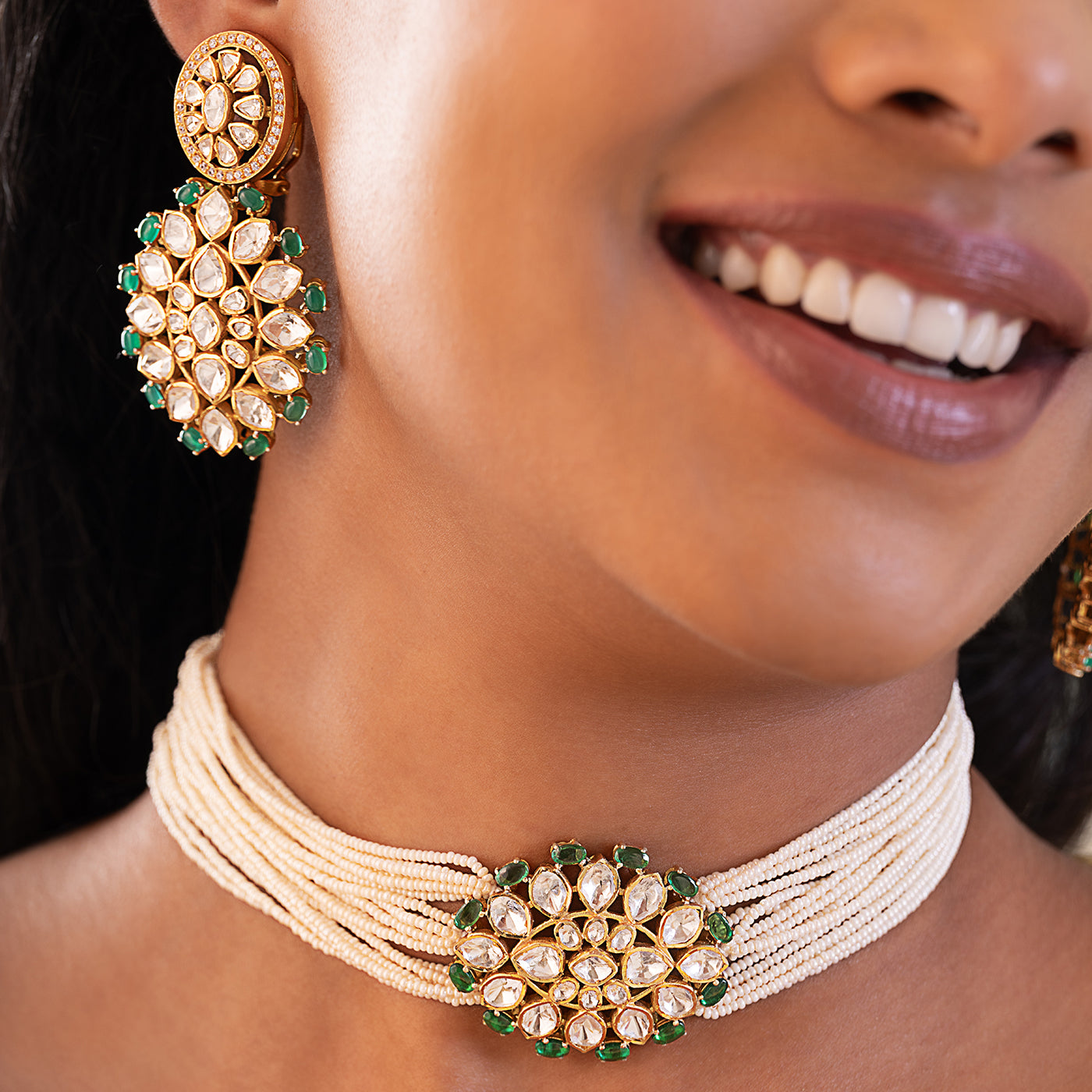 Verdant Glow Pearl Choker Necklace & Earring Set