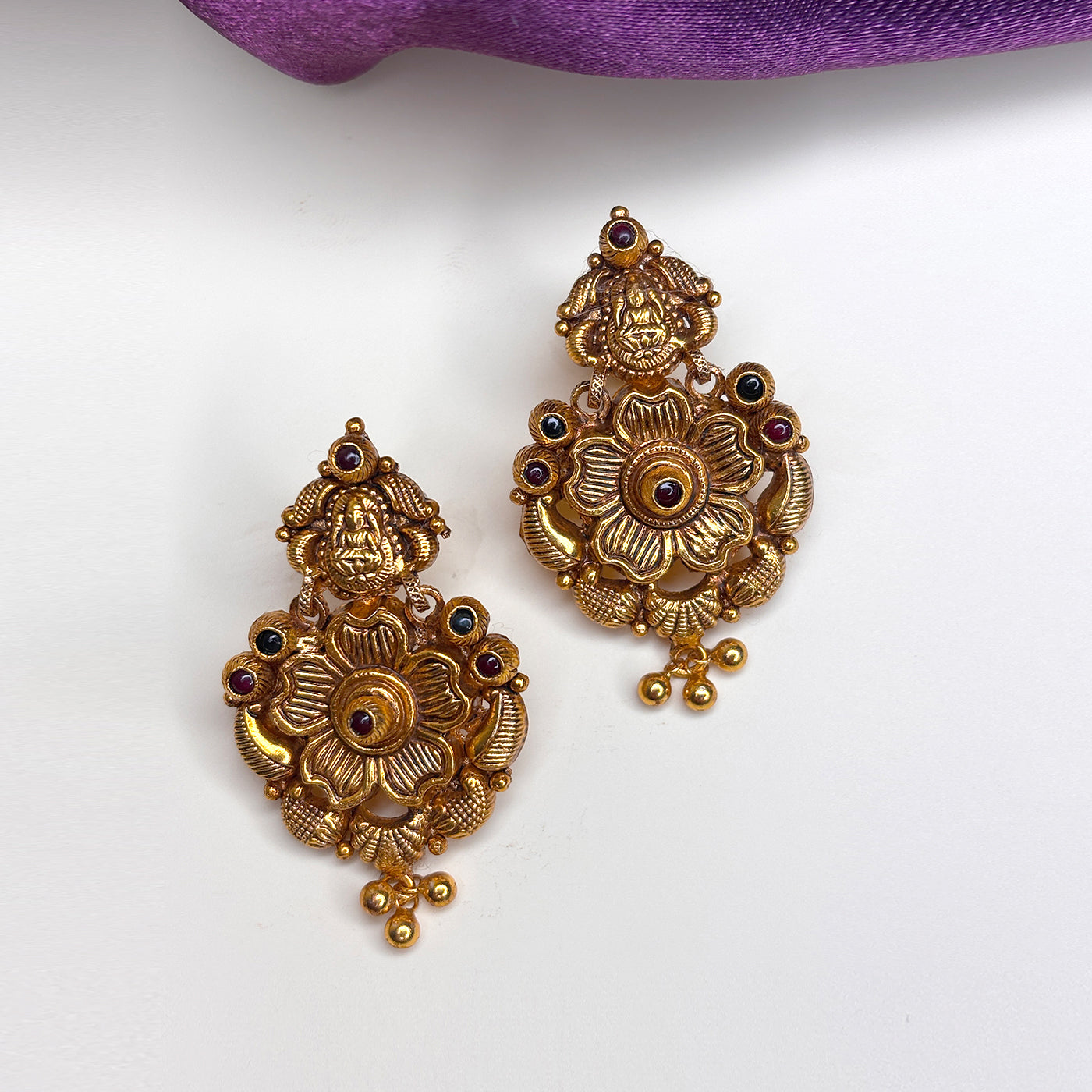 ROYAL ROSE JHUMKAS