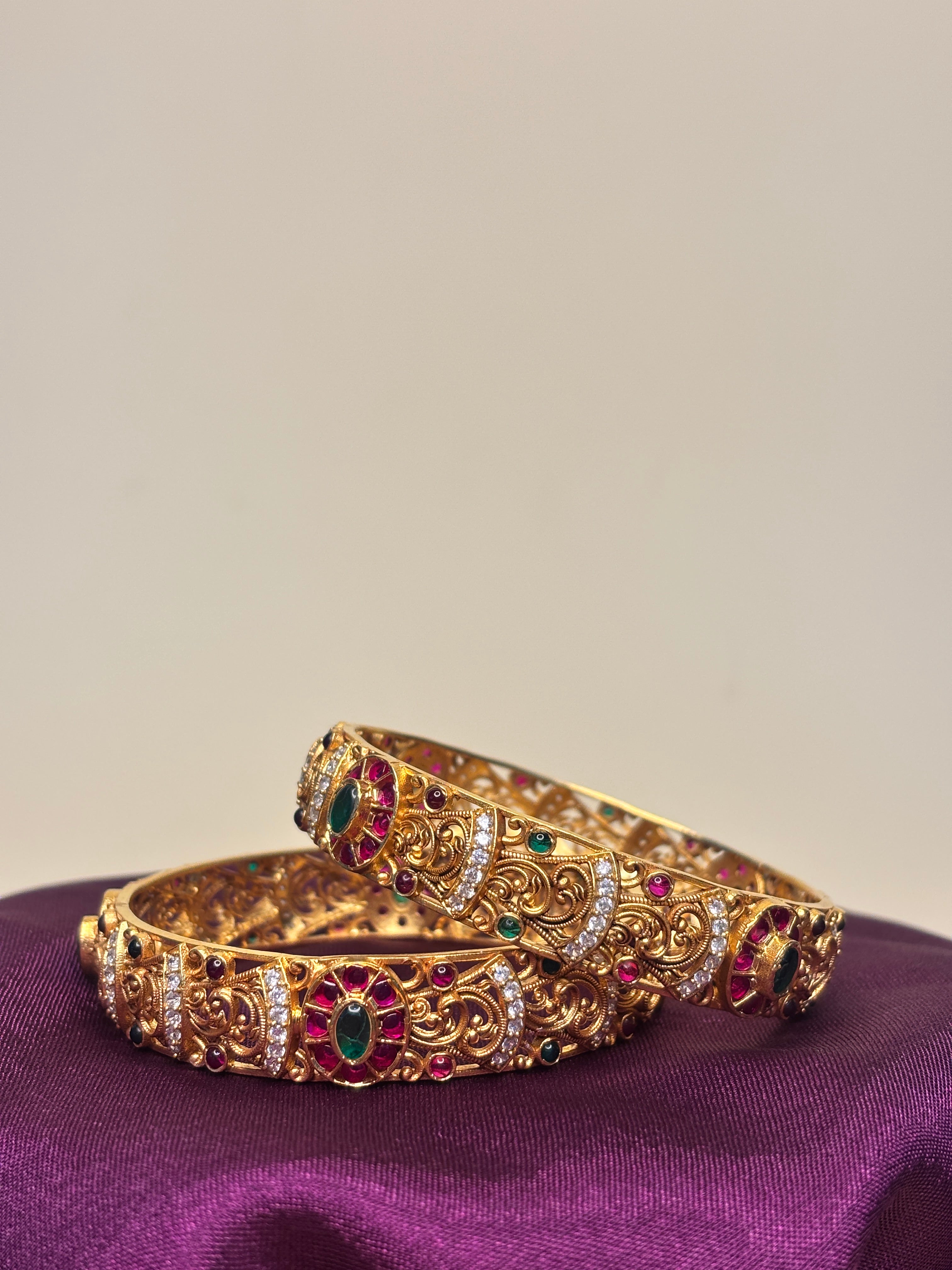 Raj Kundan Bangle Set
