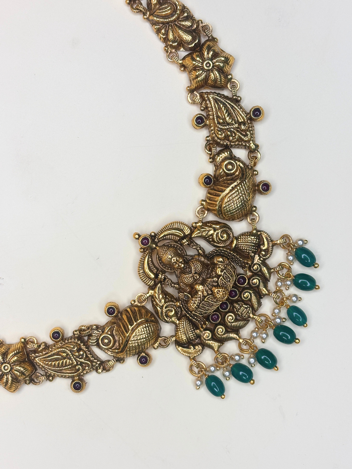 RajLakshmi Mayura Short Necklace