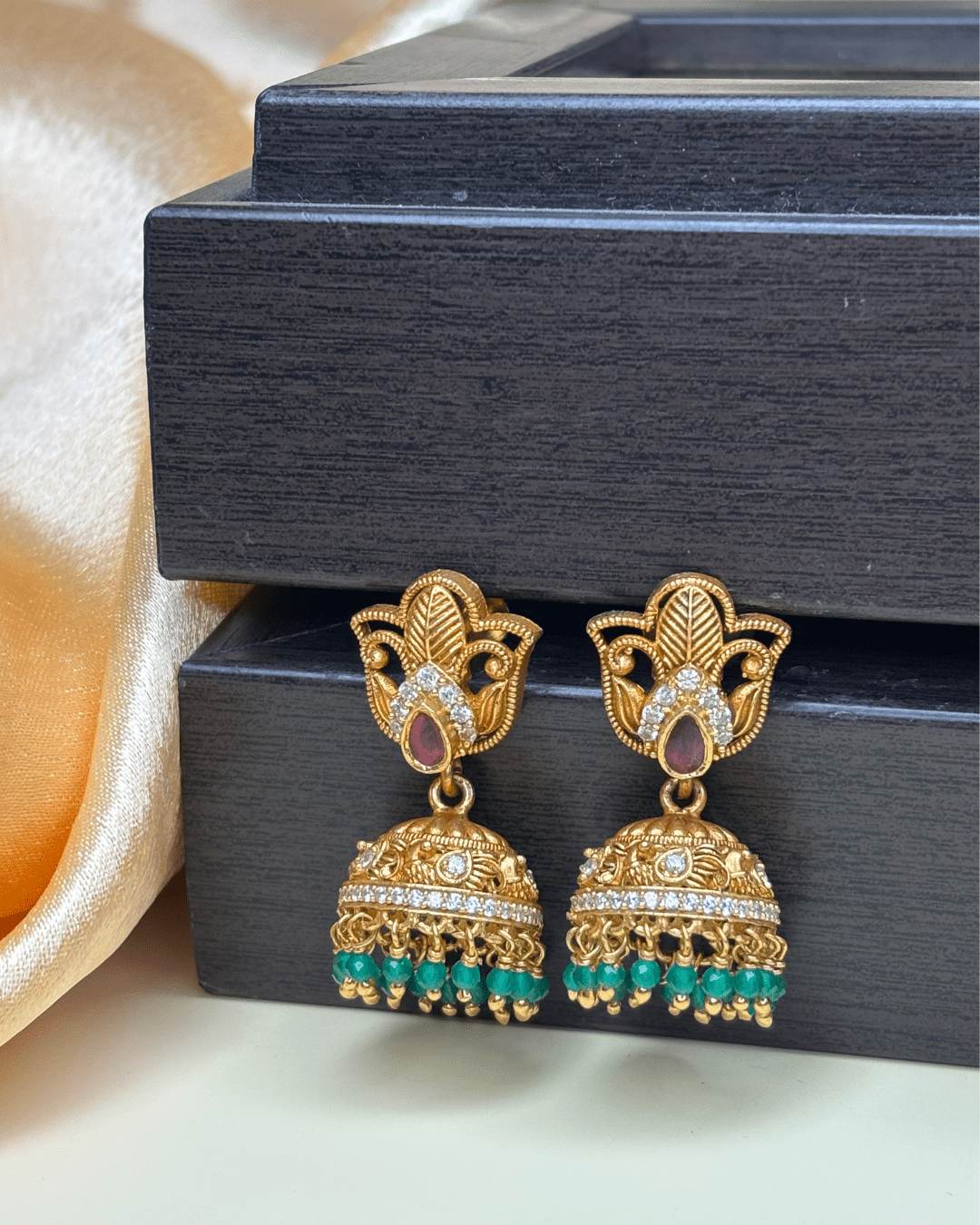 Amritha Jhumki - HS925