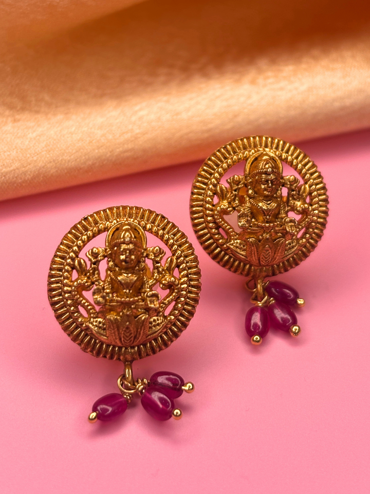 Shriyam Studs