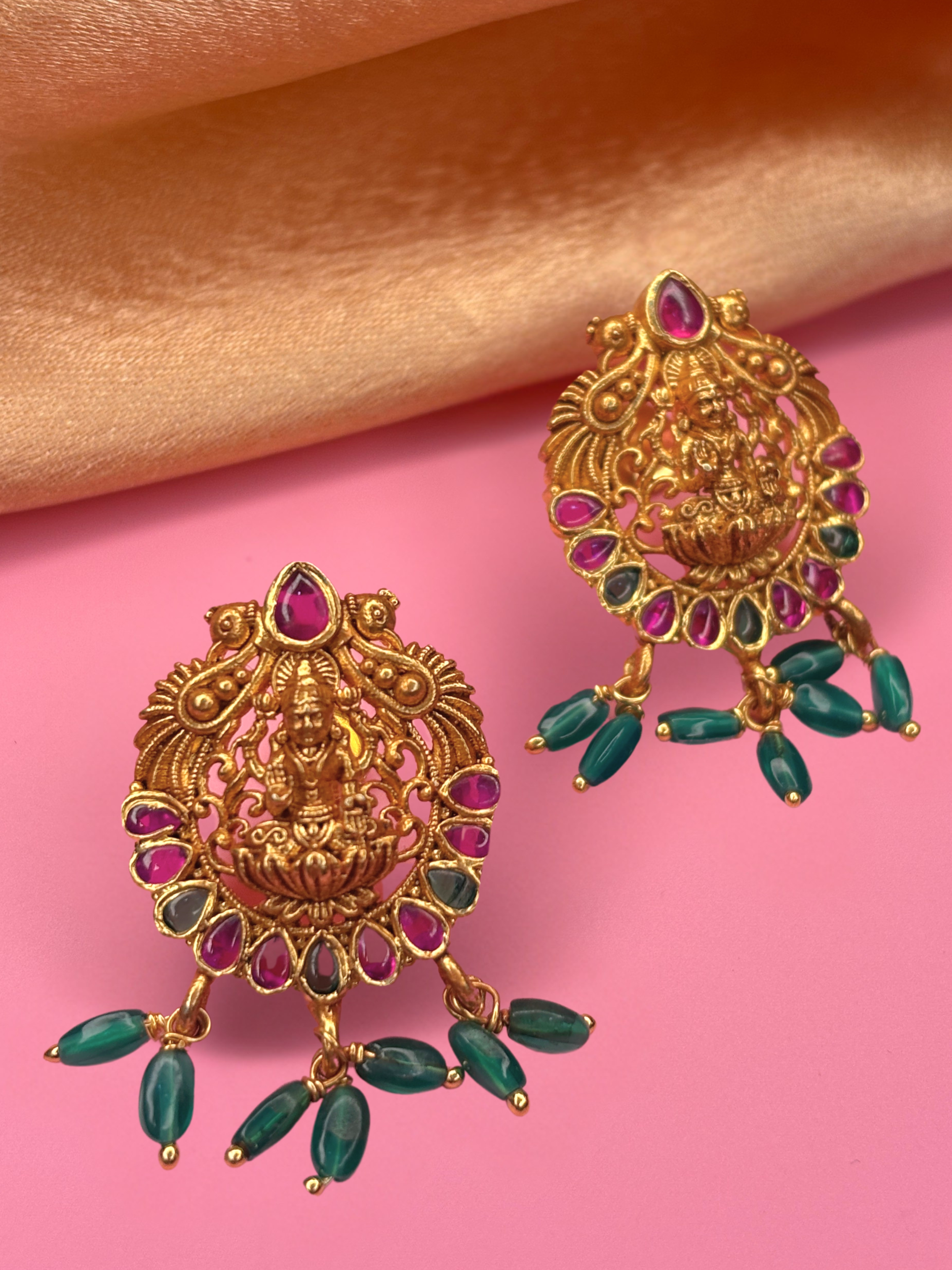Mahalaya Studs