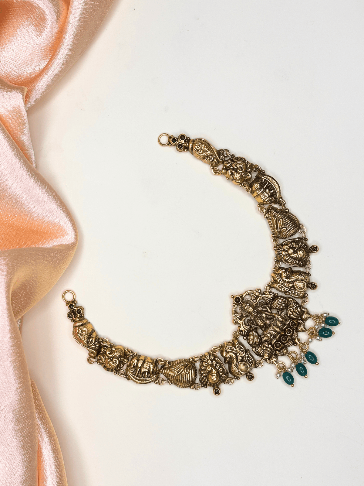 Lakshmi Haritha Short Necklace - HS925