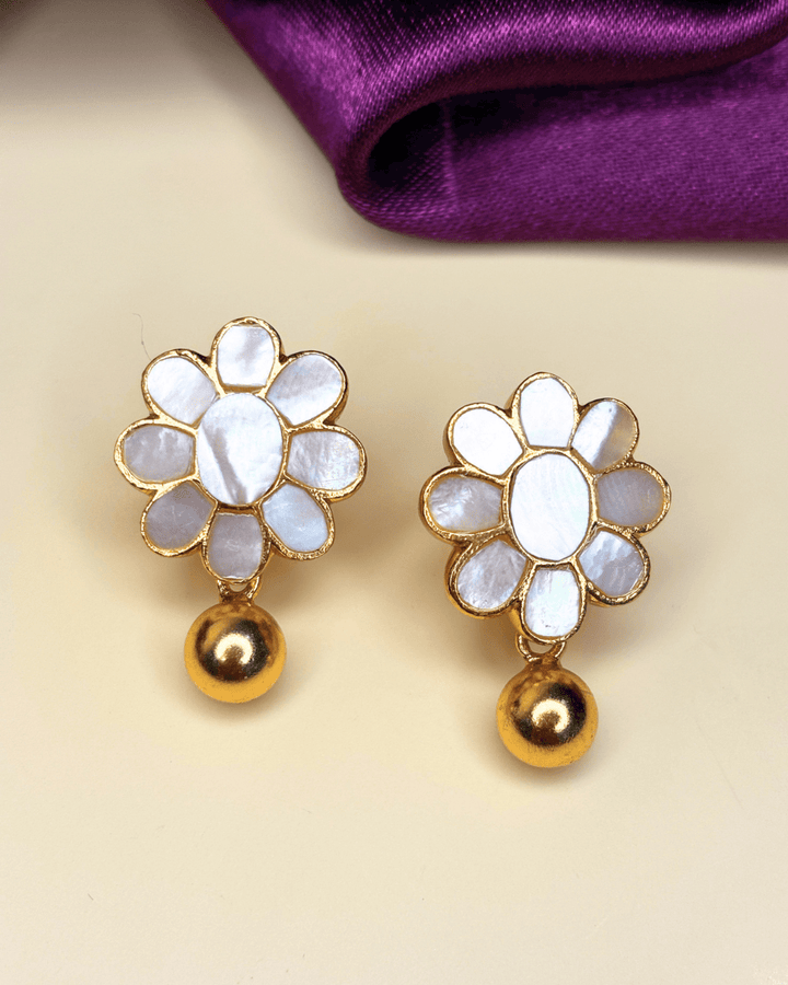 Roselle Mother of Pearl Studs - HS925