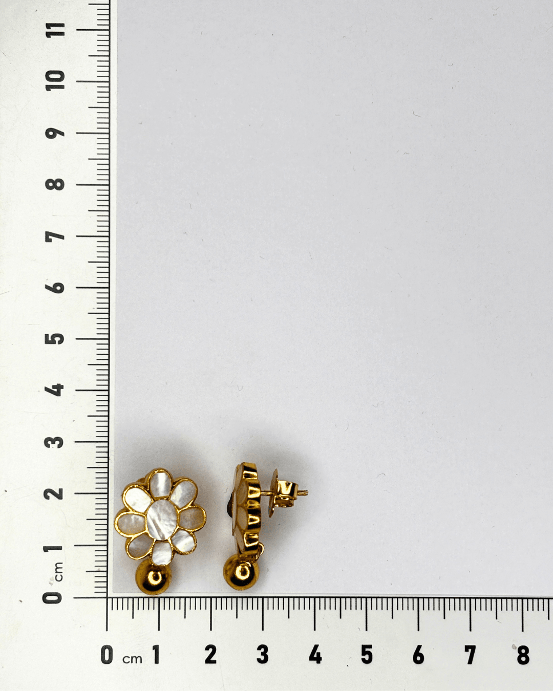 Roselle Mother of Pearl Studs - HS925
