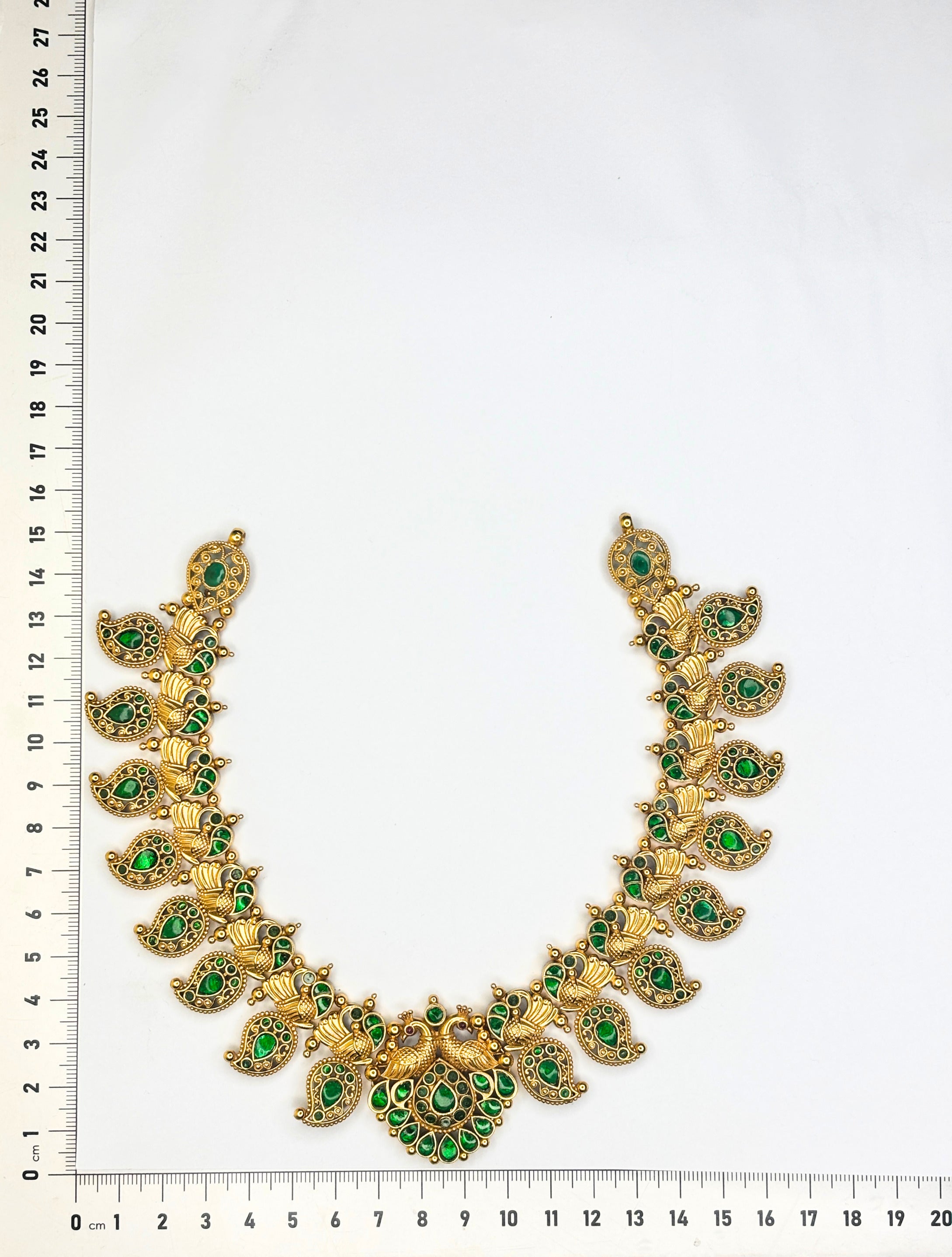 Mayur Kundan Short Necklace