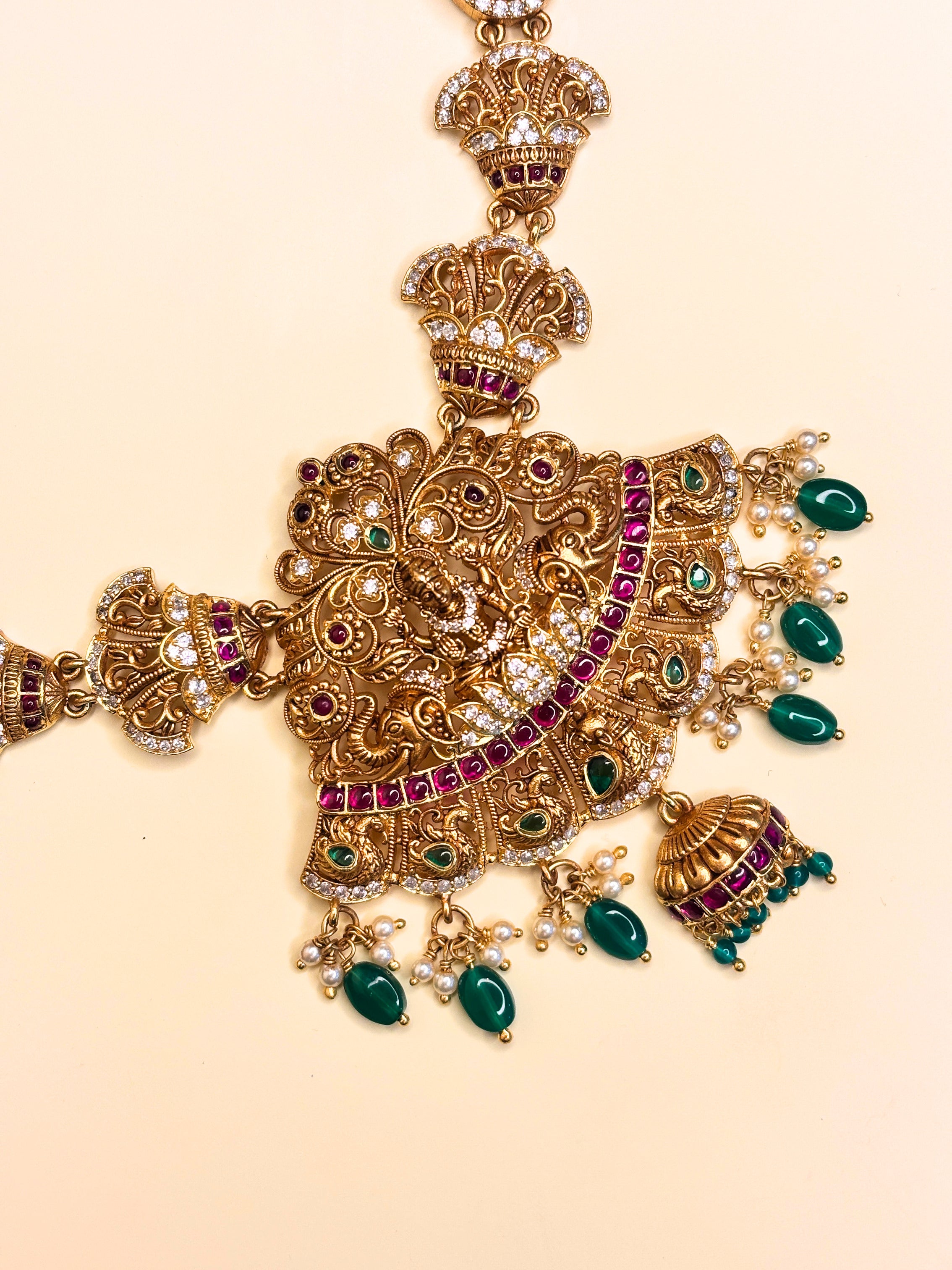 Rajalakshmi Mayura Short Necklace